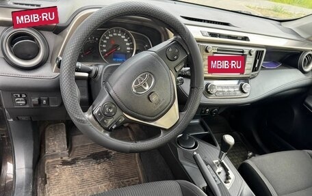 Toyota RAV4, 2014 год, 1 670 000 рублей, 10 фотография
