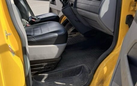 Volkswagen Transporter T5 рестайлинг, 2007 год, 830 000 рублей, 6 фотография