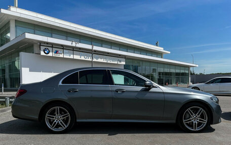 Mercedes-Benz E-Класс, 2019 год, 3 777 000 рублей, 4 фотография