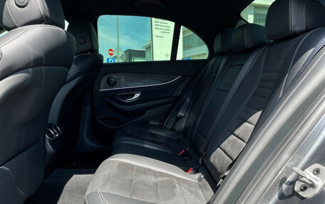 Mercedes-Benz E-Класс, 2019 год, 3 777 000 рублей, 11 фотография