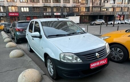 Renault Logan I, 2013 год, 400 000 рублей, 1 фотография