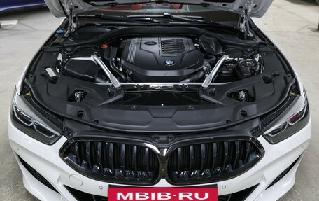 BMW 8 серия, 2021 год, 10 085 000 рублей, 12 фотография