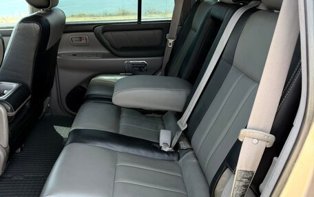 Toyota Land Cruiser 100 рестайлинг 2, 2007 год, 4 000 000 рублей, 15 фотография