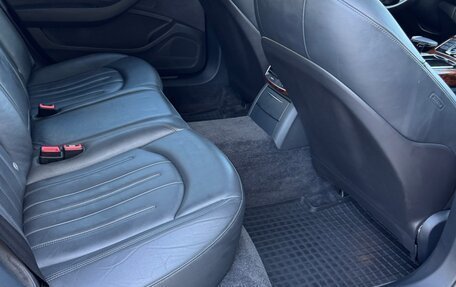 Audi A8, 2013 год, 1 530 000 рублей, 3 фотография
