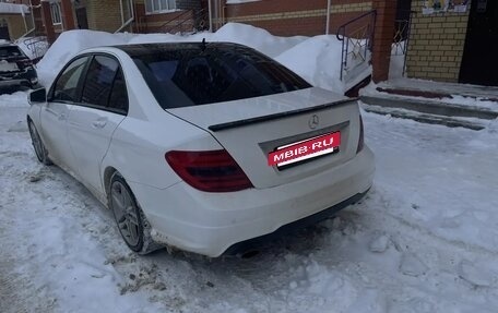 Mercedes-Benz C-Класс, 2013 год, 1 350 000 рублей, 2 фотография