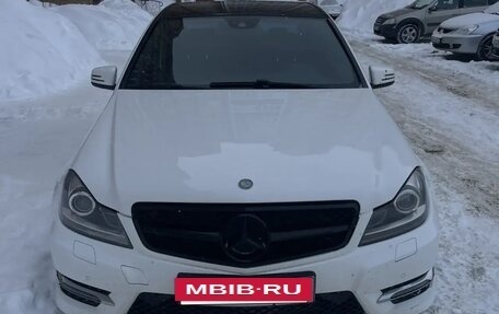 Mercedes-Benz C-Класс, 2013 год, 1 350 000 рублей, 6 фотография