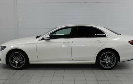 Mercedes-Benz E-Класс, 2019 год, 4 300 000 рублей, 11 фотография