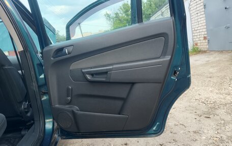 Opel Zafira B, 2007 год, 580 000 рублей, 30 фотография