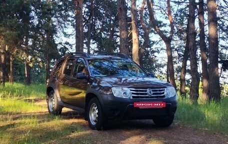Renault Duster I рестайлинг, 2012 год, 690 000 рублей, 2 фотография