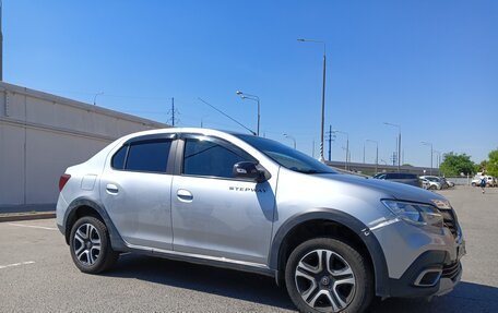 Renault Logan II, 2022 год, 888 000 рублей, 6 фотография