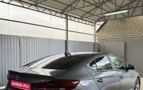 Hyundai Elantra VI рестайлинг, 2017 год, 1 450 000 рублей, 2 фотография