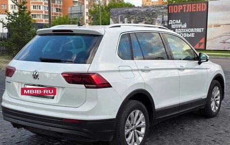 Volkswagen Tiguan II, 2019 год, 2 340 000 рублей, 3 фотография