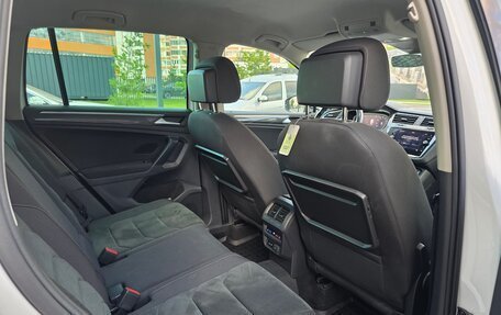 Volkswagen Tiguan II, 2019 год, 2 340 000 рублей, 13 фотография