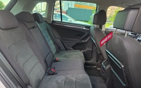 Volkswagen Tiguan II, 2019 год, 2 340 000 рублей, 14 фотография