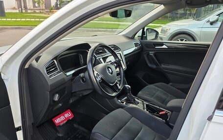 Volkswagen Tiguan II, 2019 год, 2 340 000 рублей, 11 фотография
