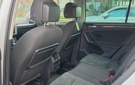 Volkswagen Tiguan II, 2019 год, 2 340 000 рублей, 24 фотография