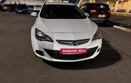 Opel Astra J, 2013 год, 580 000 рублей, 2 фотография