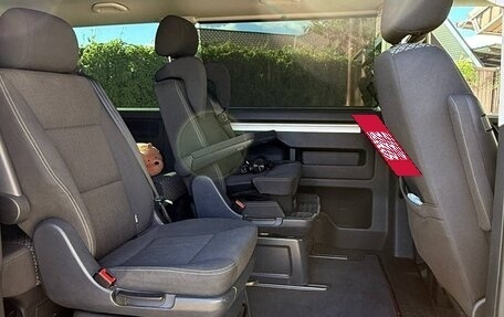 Volkswagen Multivan T6 рестайлинг, 2021 год, 6 000 000 рублей, 6 фотография