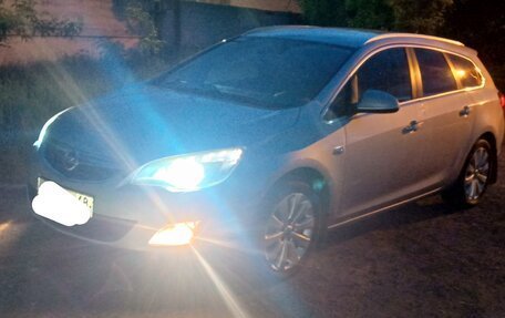 Opel Astra J, 2012 год, 780 000 рублей, 2 фотография