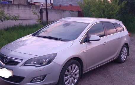 Opel Astra J, 2012 год, 780 000 рублей, 3 фотография