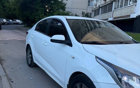 KIA Rio IV, 2019 год, 590 000 рублей, 2 фотография