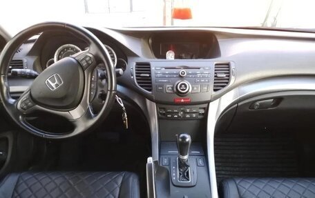 Honda Accord VIII рестайлинг, 2012 год, 2 000 000 рублей, 6 фотография