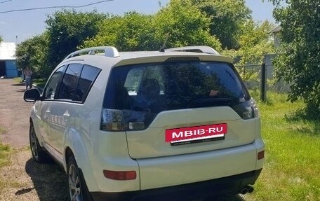 Mitsubishi Outlander III рестайлинг 3, 2008 год, 1 050 000 рублей, 6 фотография