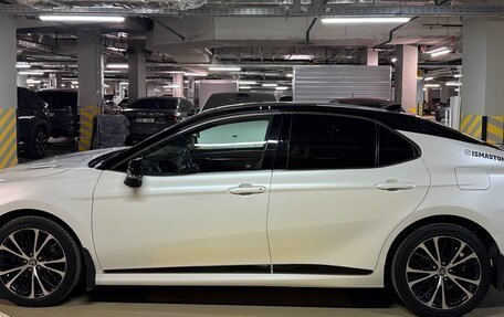 Toyota Camry, 2021 год, 3 200 000 рублей, 6 фотография