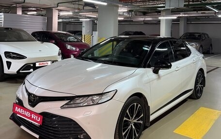 Toyota Camry, 2021 год, 3 200 000 рублей, 7 фотография