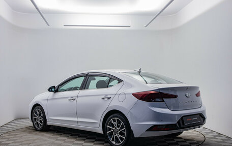 Hyundai Elantra VI рестайлинг, 2019 год, 1 860 000 рублей, 8 фотография