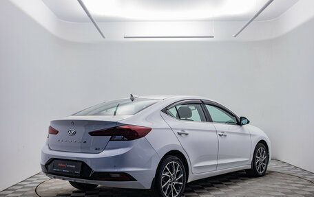 Hyundai Elantra VI рестайлинг, 2019 год, 1 860 000 рублей, 6 фотография