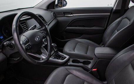 Hyundai Elantra VI рестайлинг, 2019 год, 1 860 000 рублей, 11 фотография