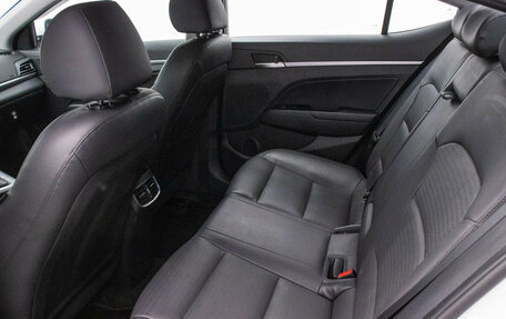 Hyundai Elantra VI рестайлинг, 2019 год, 1 860 000 рублей, 12 фотография