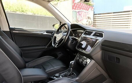 Volkswagen Tiguan II, 2017 год, 3 050 000 рублей, 6 фотография