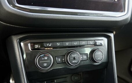 Volkswagen Tiguan II, 2017 год, 3 050 000 рублей, 10 фотография