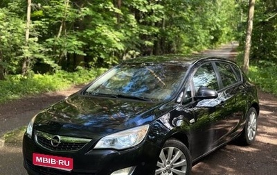 Opel Astra J, 2011 год, 585 000 рублей, 1 фотография