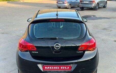 Opel Astra J, 2011 год, 585 000 рублей, 9 фотография