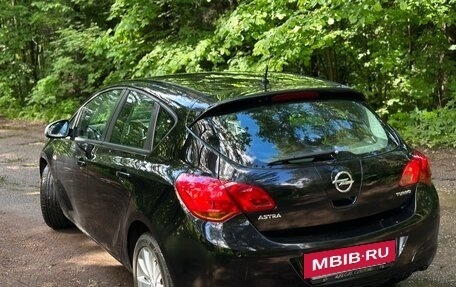 Opel Astra J, 2011 год, 585 000 рублей, 5 фотография