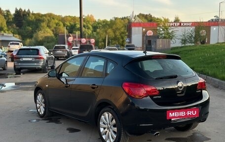 Opel Astra J, 2011 год, 585 000 рублей, 13 фотография