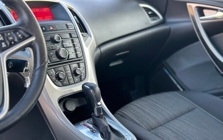 Opel Astra J, 2011 год, 585 000 рублей, 26 фотография