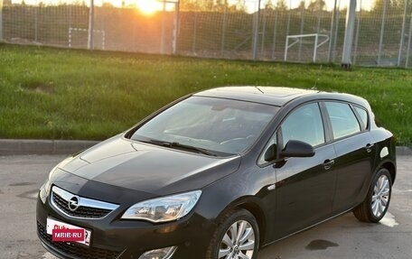 Opel Astra J, 2011 год, 585 000 рублей, 18 фотография