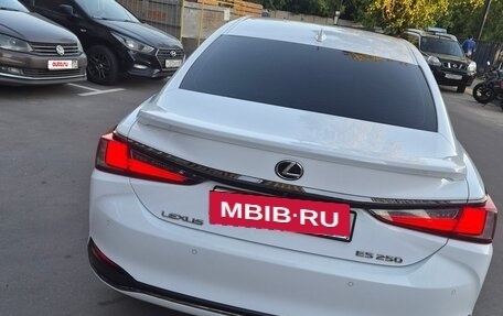 Lexus ES VII, 2020 год, 4 650 000 рублей, 10 фотография