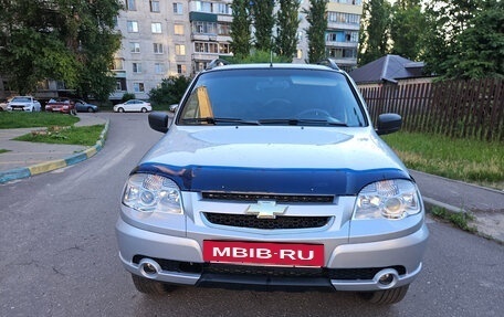 Chevrolet Niva I рестайлинг, 2013 год, 470 000 рублей, 2 фотография