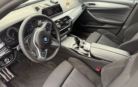 BMW 5 серия, 2018 год, 3 059 000 рублей, 13 фотография