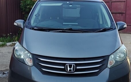 Honda Freed I, 2010 год, 700 000 рублей, 1 фотография