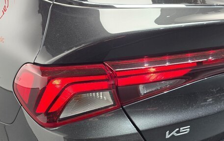 KIA K5, 2023 год, 2 413 000 рублей, 17 фотография
