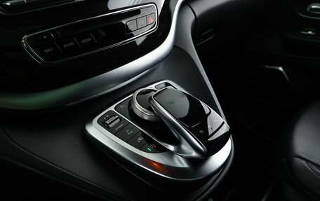 Mercedes-Benz V-Класс, 2019 год, 4 389 999 рублей, 23 фотография