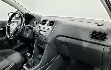 Volkswagen Polo VI (EU Market), 2017 год, 1 080 000 рублей, 10 фотография