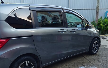 Honda Freed I, 2010 год, 700 000 рублей, 6 фотография
