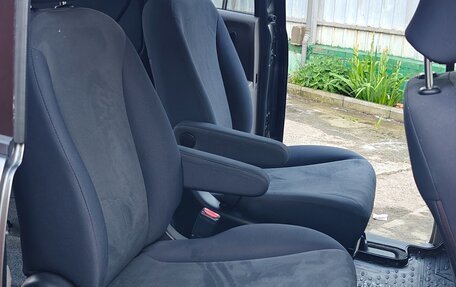 Honda Freed I, 2010 год, 700 000 рублей, 12 фотография